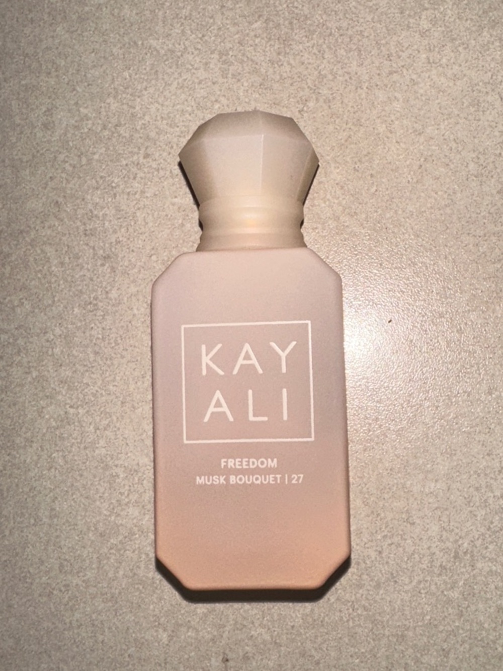 Mini Kayali Freedom Musk Bouquet 27 - Nude Pink Fragrance Bottle
